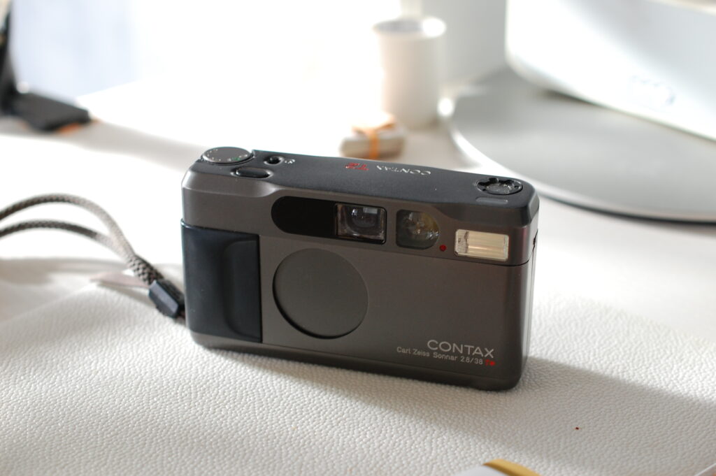 Contax T2 (ATフィルムカメラ）